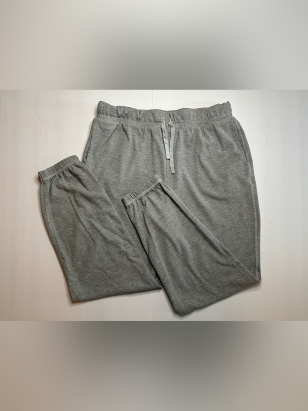 Fabletics Grey Waffle Knit Full Length Joggers Size Large